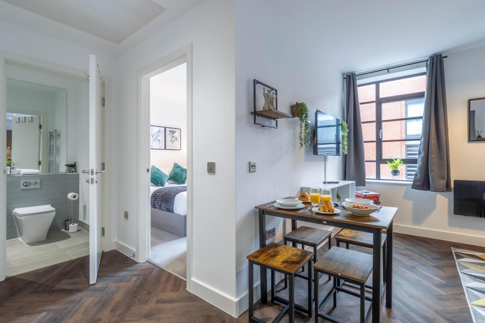 Luxury Apt, Centre, Contractors, Relocations Apartment Birmingham