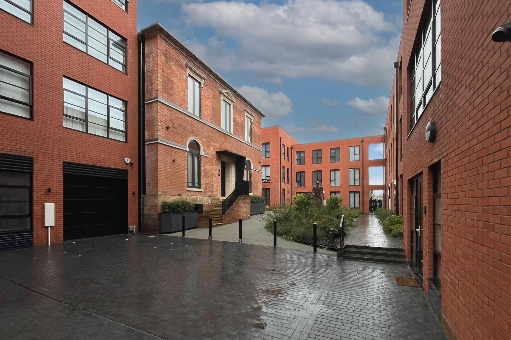 Apartment Luxury Apt, Centre, Contractors, Relocations